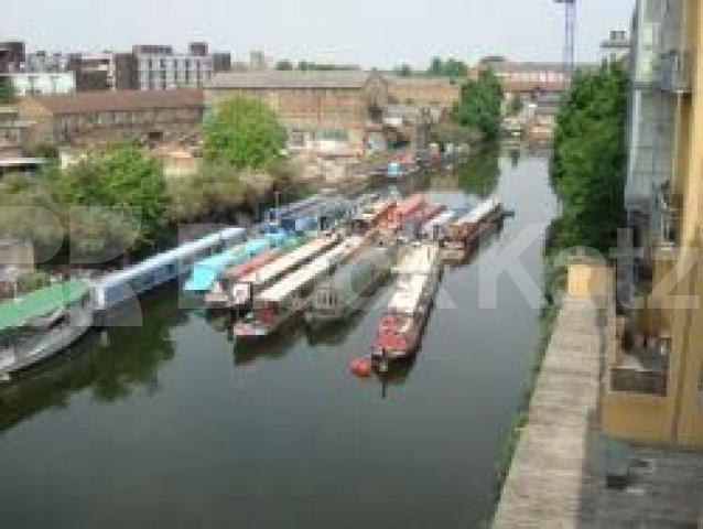 			1 Bedroom, 1 bath, 1 reception Flat			 Baltic Place Kingsland Road, Old Street