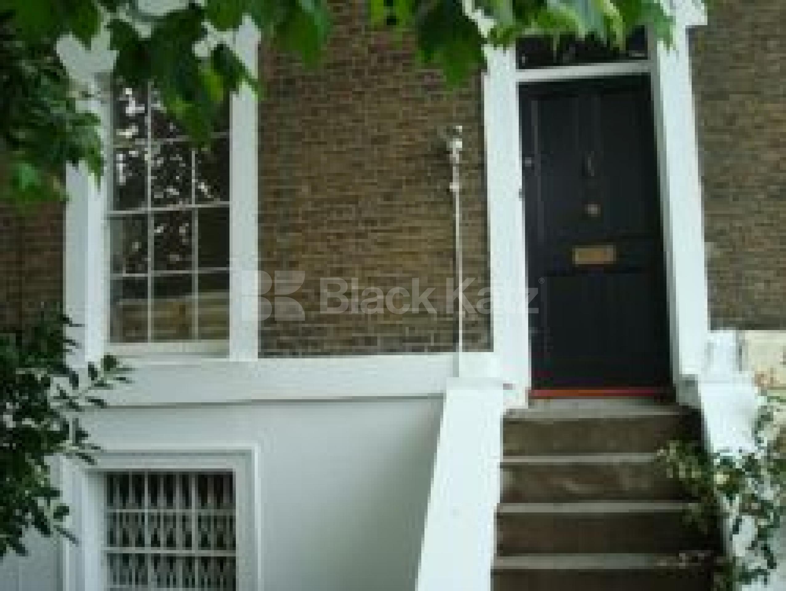 			LARGE HOUSE WITH GARDEN, 4 Bedroom, 1 bath, 1 reception Terraced House			 Downham Road, Islington N1