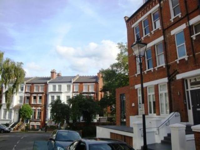 			1 Bedroom, 1 bath, 1 reception Flat			 Carlingford Road, HAMPSTEAD