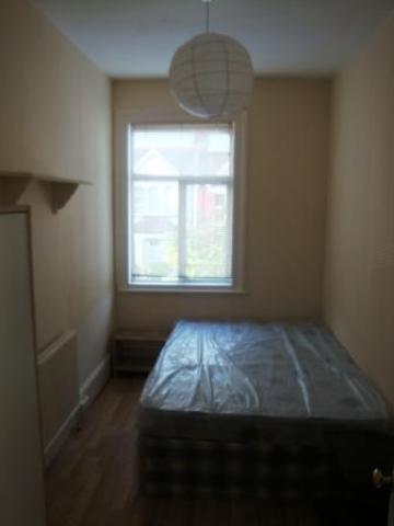 			3 Bedroom, 1 bath, 1 reception Flat			 Chandos Road, WILLESDEN GREEN