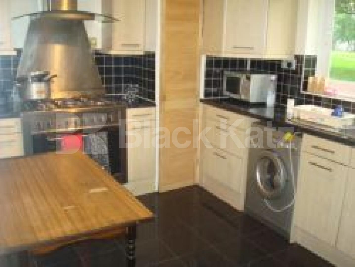 			New instruction, 3 Bedroom, 1 bath, 1 reception Flat			 Catherall Road, Highbury