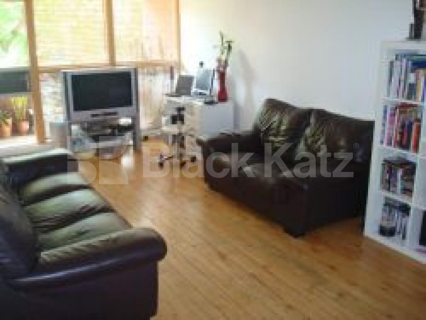 			New instruction, 2 Bedroom, 1 bath, 1 reception Flat			 Cumming Street, Islington