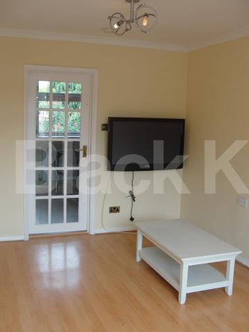 			LET, 3 Bedroom, 1 bath, 1 reception Maisonette			 Crawford House. Warner Road. , Camberwell 