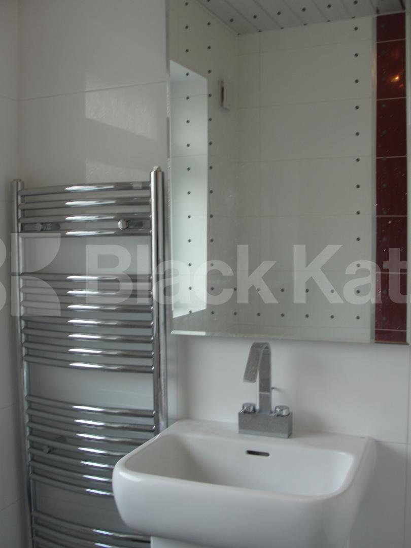 			LET, 3 Bedroom, 1 bath, 1 reception Maisonette			 Crawford House. Warner Road. , Camberwell 