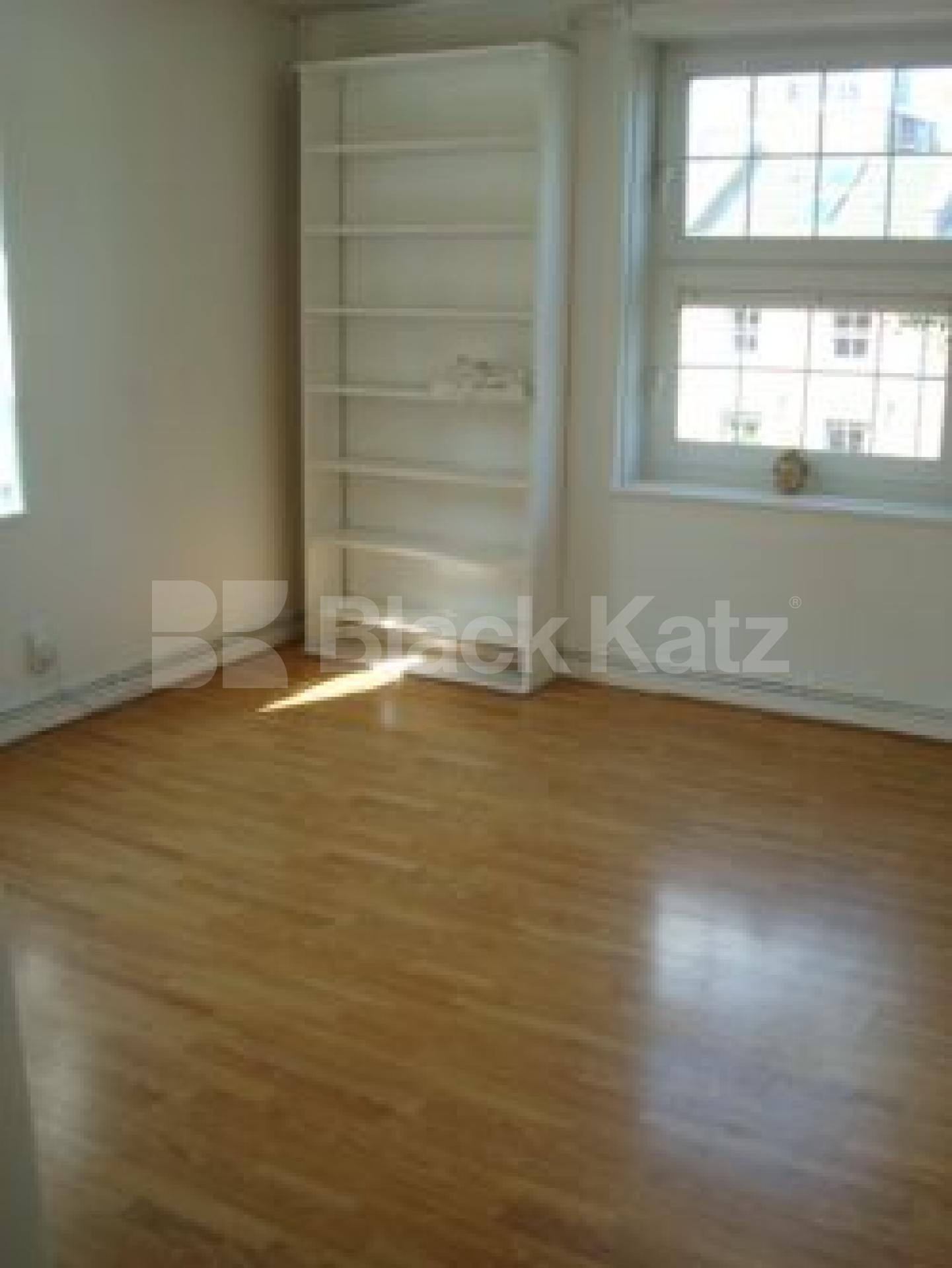 			New instruction/Good For Sharers !!, 2 Bedroom, 1 bath, 1 reception Flat			 Lordship park, Stoke Newington N16