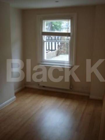 			GARDEN FLAT, 1 Bedroom, 1 bath, 1 reception Flat			 Buckingham Road, Islington