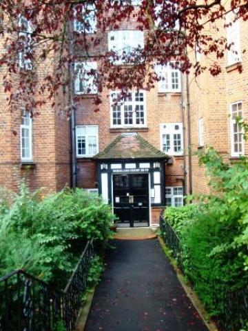 			3 Bedroom, 1 bath, 1 reception Flat			 Finchley Road, CHILDS HILL/WEST HAMPSTEAD