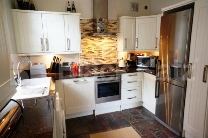			2 Bedroom, 1 bath, 1 reception Ground Floor Flat			 Rathcoole Gardens, Crouch End