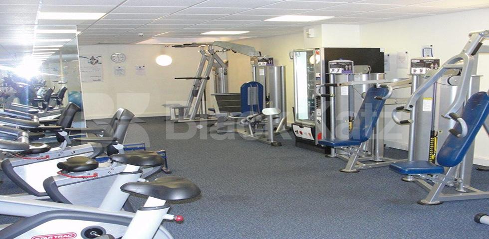 			LET , 1 Bedroom, 1 bath, 1 reception Apartment			 Metro Central Heights, Newington Causeway, Elephant & Castle