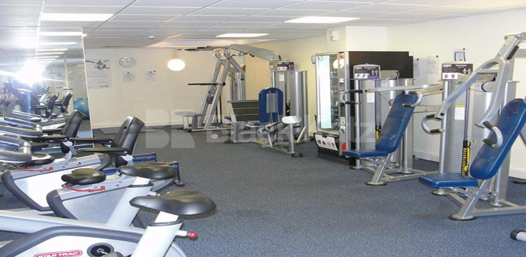 			UNDER OFFER , Studio Apartment, 1 bath, 1 reception Studio			 Metro Central Heights, Newington Causeway, Elephant & Castle