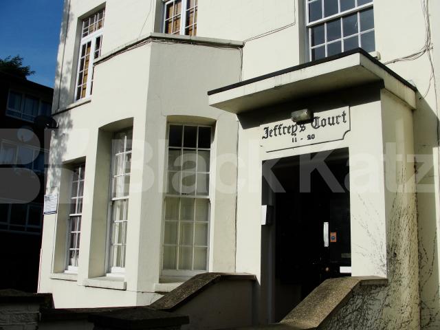 NEW INSTRUCTION, Studio Apartment, 1 bath, 1 reception Flat			 Jeffreys Road, Clapham