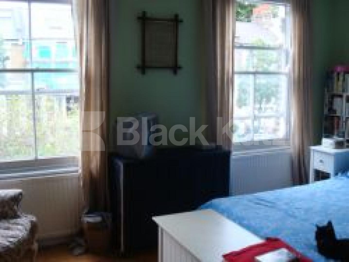 			MUST SEE AND GARDEN !!!, 3 Bedroom, 1 bath, 1 reception Terraced House			 Leconsfield Road, Highbury