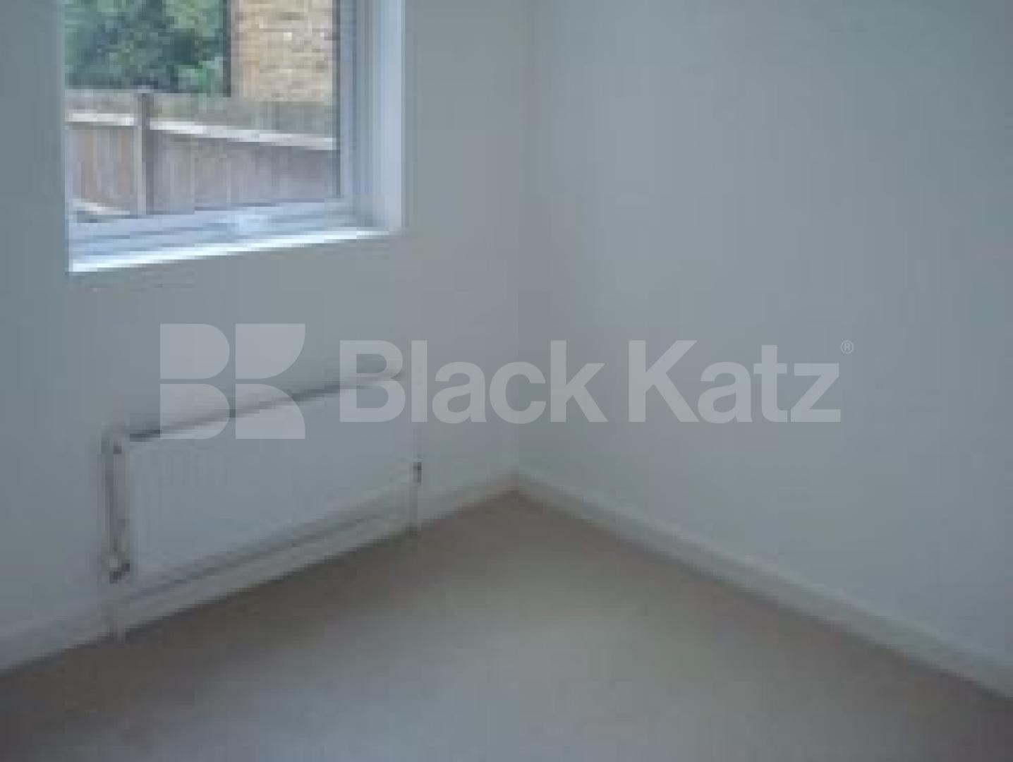 			GARDEN FLAT, 2 Bedroom, 1 bath, 1 reception Ground Floor Flat			 Bryantwood Road, Highbury/holloway
