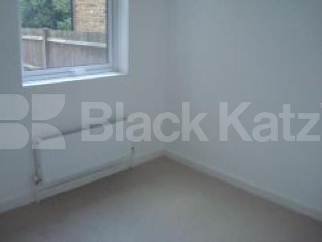 			GARDEN FLAT, 2 Bedroom, 1 bath, 1 reception Ground Floor Flat			 Bryantwood Road, Highbury/holloway