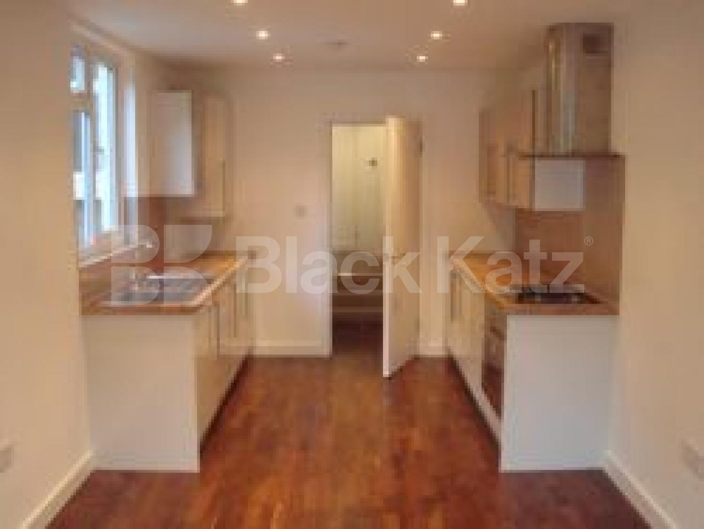 			GARDEN FLAT, 2 Bedroom, 1 bath, 1 reception Ground Floor Flat			 Bryantwood Road, Highbury/holloway