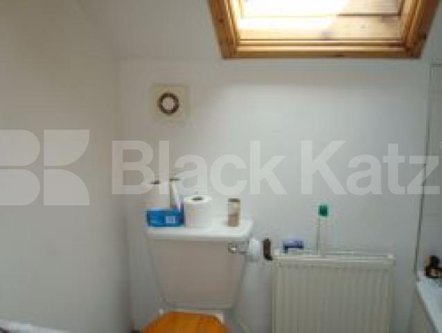 			New instruction, 2 Bedroom, 1 bath, 1 reception Ground Floor Flat			 St Thomas Road, FINSBURY PARK