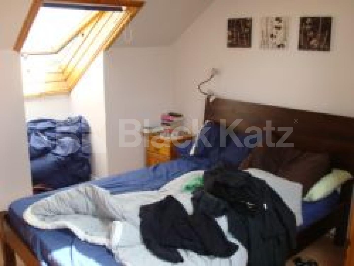 			New instruction, 2 Bedroom, 1 bath, 1 reception Ground Floor Flat			 St Thomas Road, FINSBURY PARK