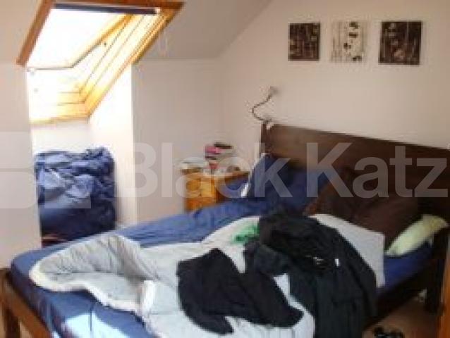 			New instruction, 2 Bedroom, 1 bath, 1 reception Ground Floor Flat			 St Thomas Road, FINSBURY PARK