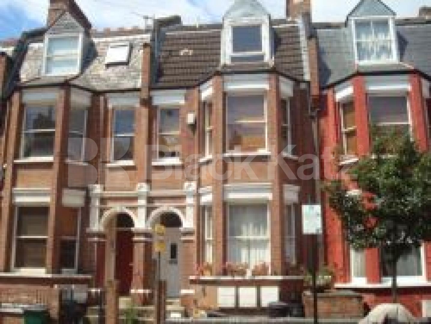 			New instruction, 1 Bedroom, 1 bath, 1 reception Flat			 Birnam Road, FINSBURY PARK