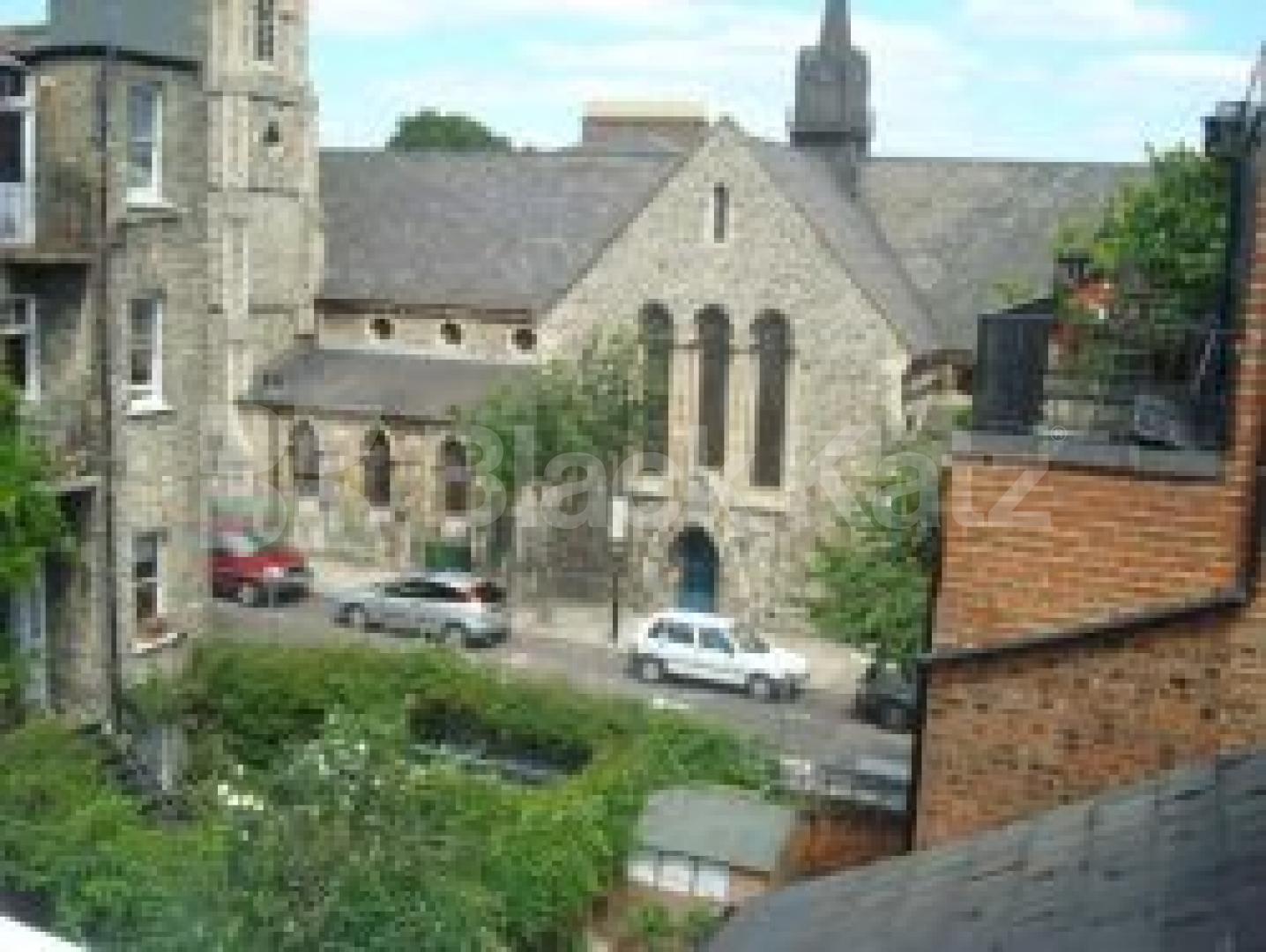 			New instruction, 2 Bedroom, 1 bath, 1 reception Flat			 Birnam Road, FINSBURY PARK