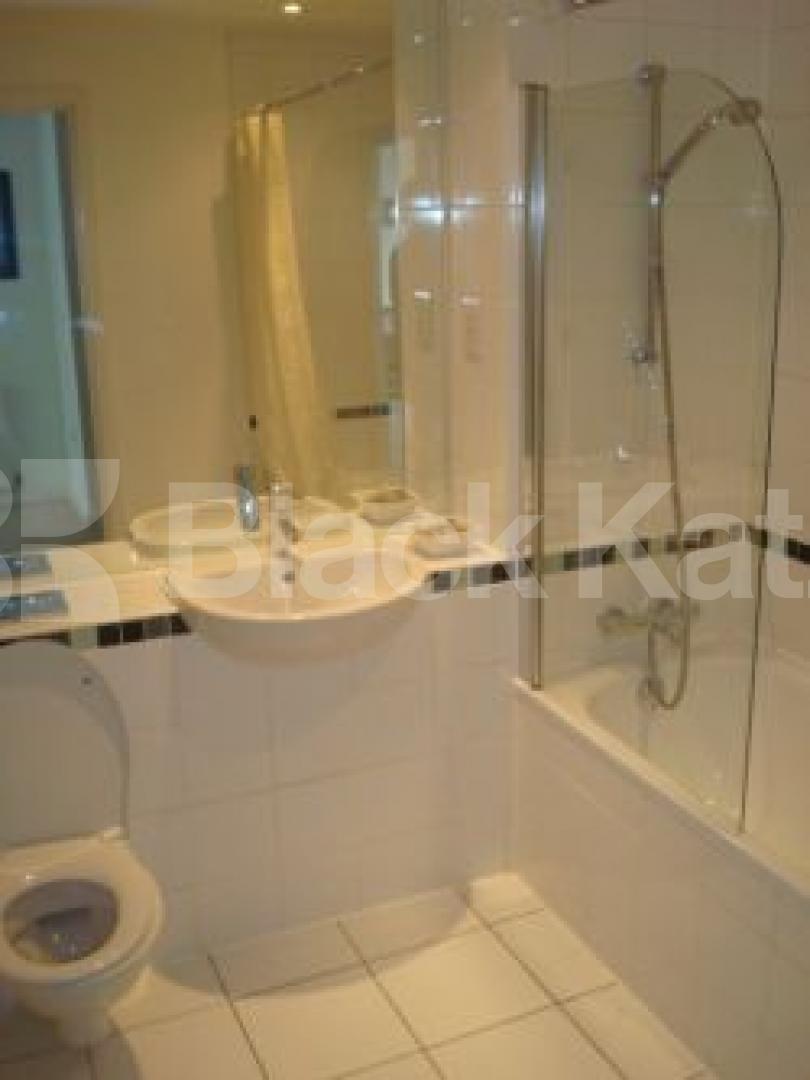 			New instruction, 1 Bedroom, 1 bath, 1 reception Flat			 Vision 7: Garrand court, HOLLOWAY