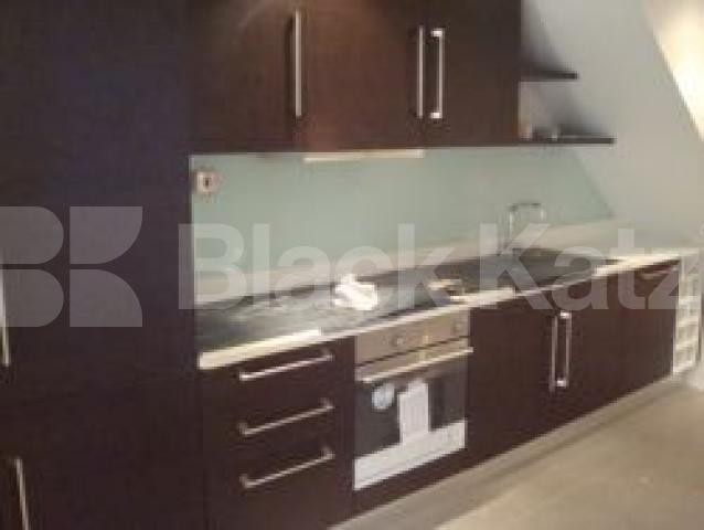 			NEW INSTRUCTION, 3 Bedroom, 1 bath, 1 reception Flat			 Bridport Place, ISLINGTON