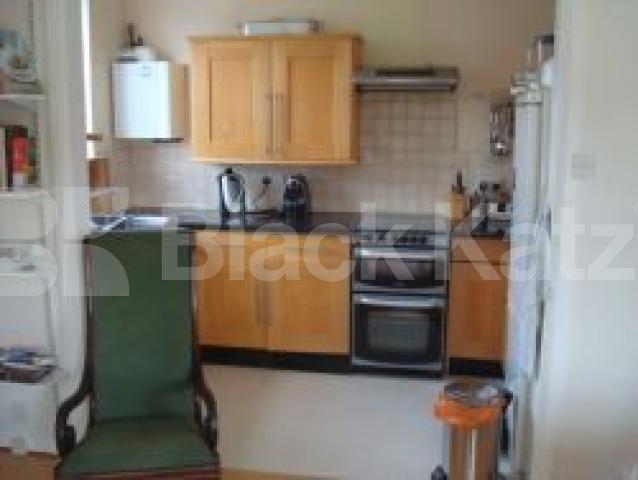 			MUST SEE !!!!!, 2 Bedroom, 1 bath, 1 reception Flat			 Dartmouth Park Hill, Tufnell park