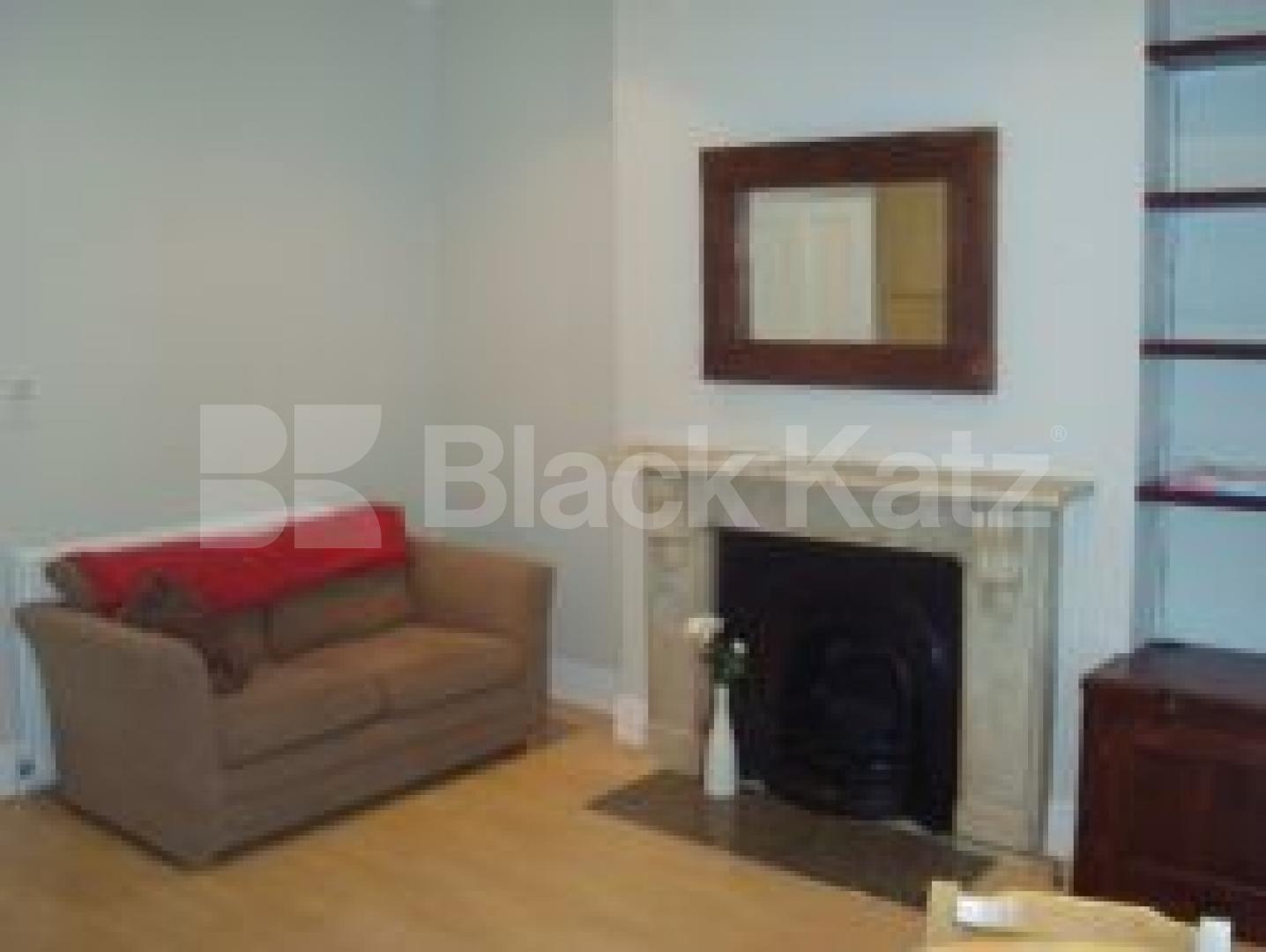 			AMAZING FLAT , GREAT LOCATION!!!!!, 1 Bedroom, 1 bath, 1 reception Flat			 City road, ANGEL