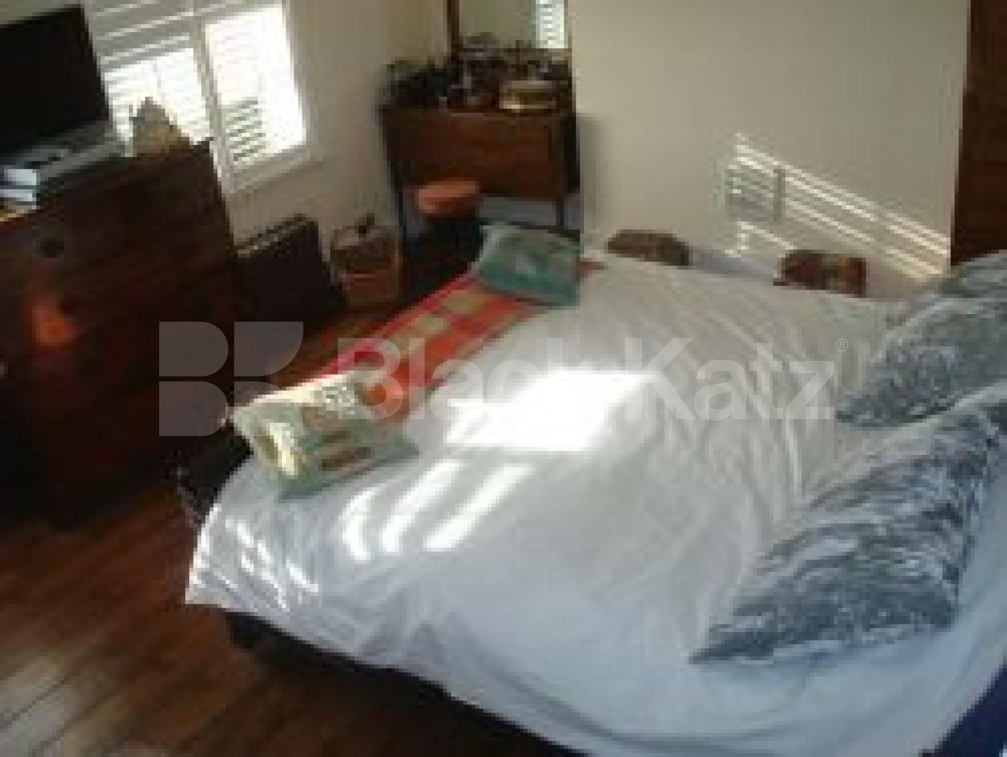 			New Instrction, 3 Bedroom, 1 bath, 1 reception Flat			 Lambton Road, Crouch Hill / Archway