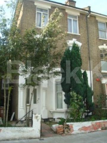 			A must see flat!, 1 Bedroom, 1 bath, 1 reception End Terraced House			 Wilberforce road, Finsbury park
