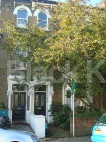 			2 Bedroom, 1 bath, 1 reception Terraced House			 Yerbury Road, Tufnell park