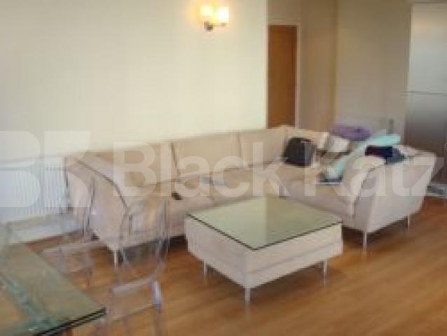 			LOCATION LOCATION LOCATION !!!!!, 2 Bedroom, 1 bath, 1 reception Flat			 Baron Street, ISLINGTON/ANGEL