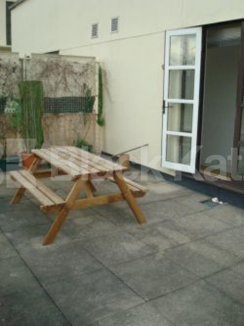 			AMAZING BUILDING!!! MUST BE SEEN!!!, 2 Bedroom, 1 bath, 1 reception Flat			 Beuax arts building, Holloway