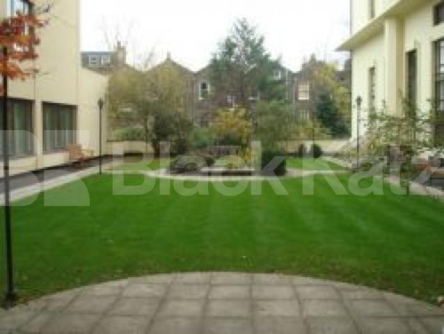 			AMAZING BUILDING!!! MUST BE SEEN!!!, 2 Bedroom, 1 bath, 1 reception Flat			 Beuax arts building, Holloway