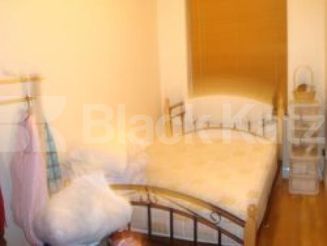 			1 Bedroom, 1 bath, 1 reception Flat			 Seven Sisters Road, FINSBURY PARK