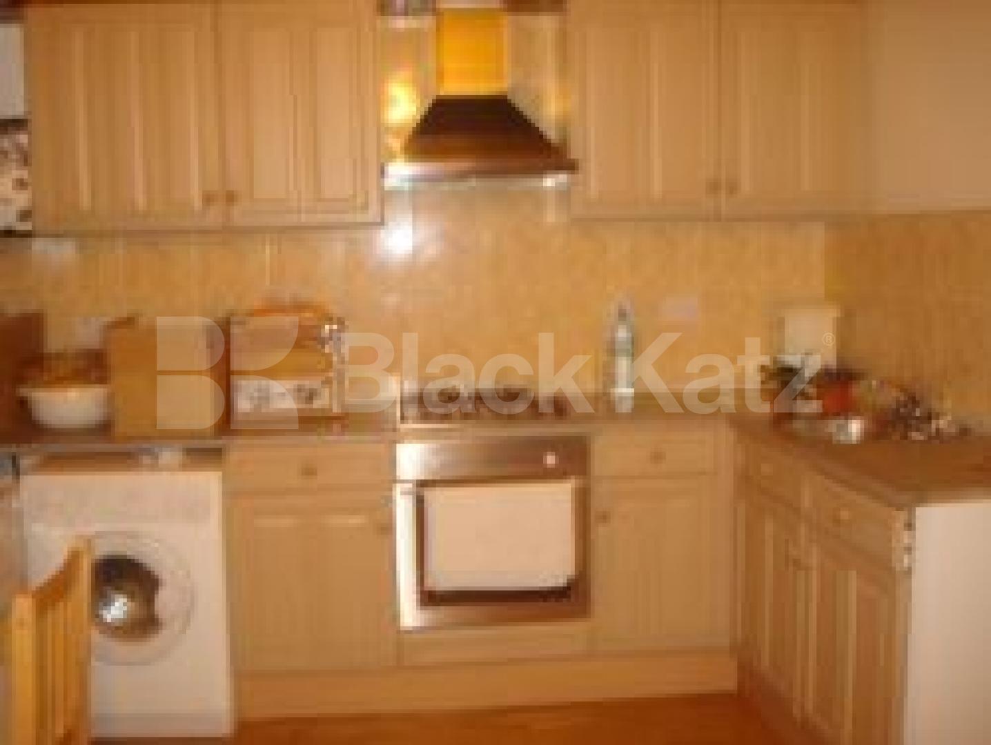 			1 Bedroom, 1 bath, 1 reception Flat			 Seven Sisters Road, FINSBURY PARK