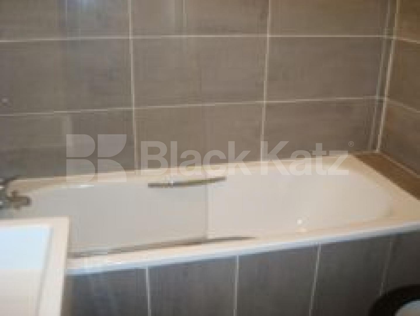 			Garden Flat !!, 2 Bedroom, 1 bath, 1 reception Flat			 Ellington Street, Islington