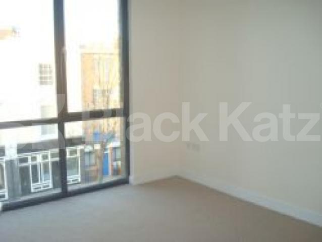 			NEW INSTRUCTION, 1 Bedroom, 1 bath, 1 reception Flat			 Caledonian Road, KINGS CROSS