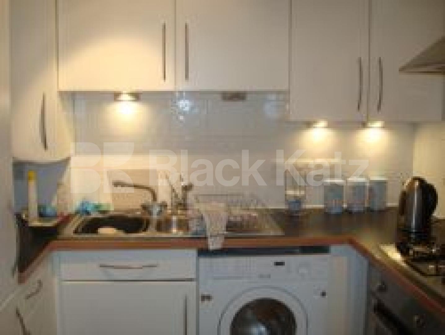 			New instruction, 2 Bedroom, 1 bath, 1 reception Flat			 Boleyn Road, Stoke Newington