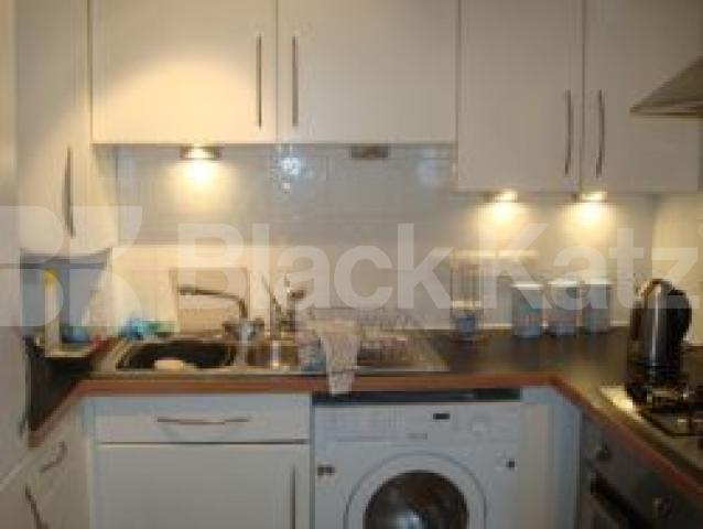 			New instruction, 2 Bedroom, 1 bath, 1 reception Flat			 Boleyn Road, Stoke Newington