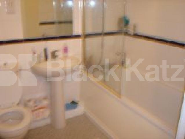 			New instruction, 2 Bedroom, 1 bath, 1 reception Flat			 Boleyn Road, Stoke Newington