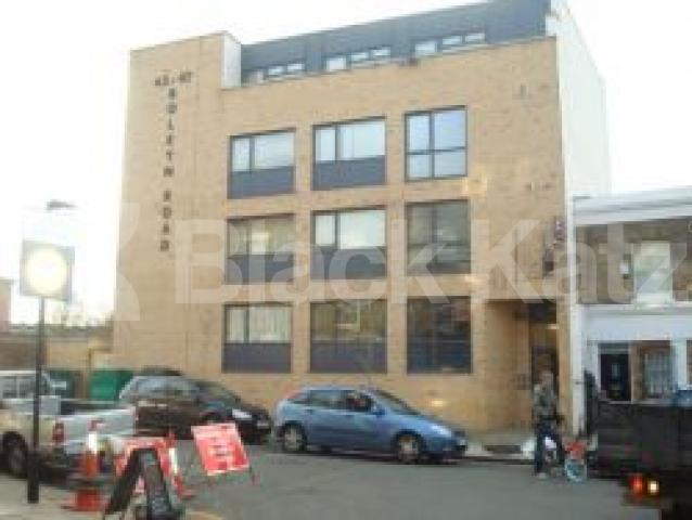 			New instruction, 2 Bedroom, 1 bath, 1 reception Flat			 Boleyn Road, Stoke Newington