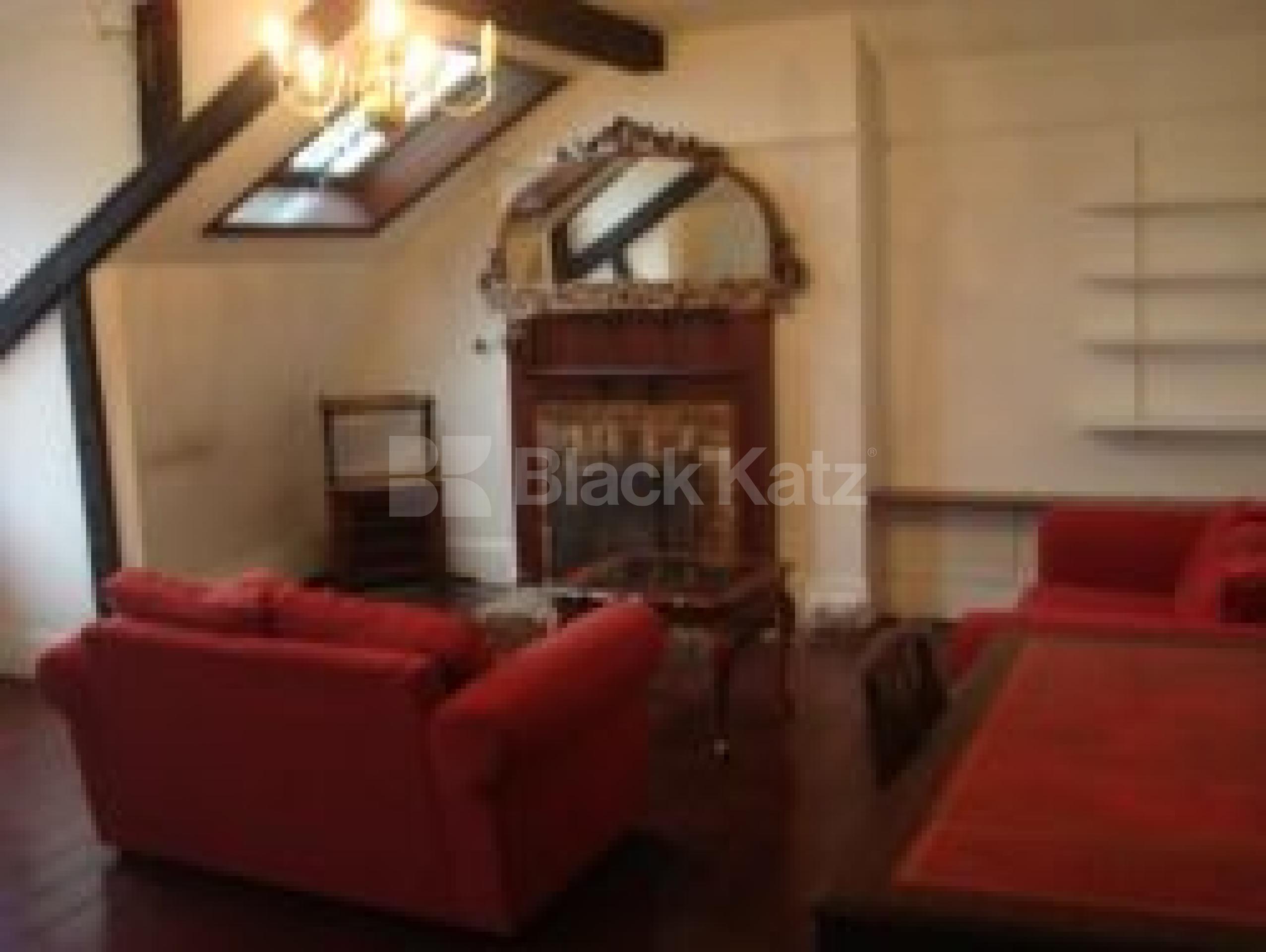 			Gothic victorian must see !!, 1 Bedroom, 1 bath, 1 reception Flat			 Hanley Road, Finsbury Park N4