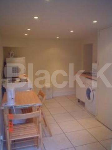 			LET, Studio Apartment, 1 bath, 1 reception Studio			 Grand Avenue, MUSWELL HILL N10