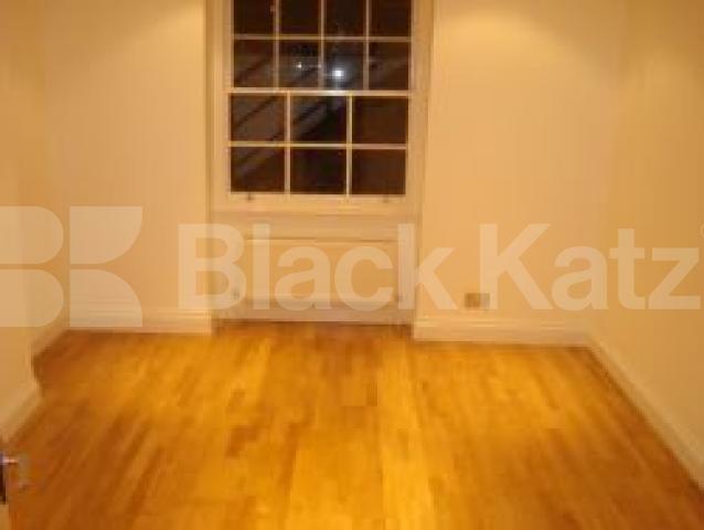 			NEW INSTRUCTION , 2 Bedroom, 1 bath, 1 reception Flat			 Myddleton Square, ANGEL-CLERKENWELL