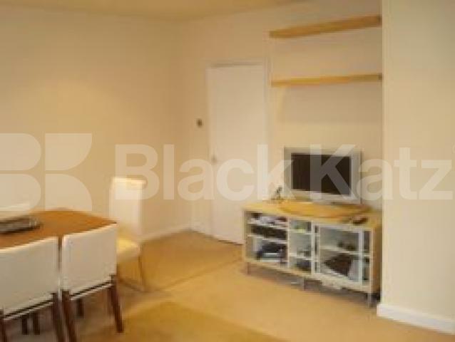 			Lovely New Instruction!!!, 2 Bedroom, 1 bath, 1 reception Flat			 Swinton Street, Kings cross