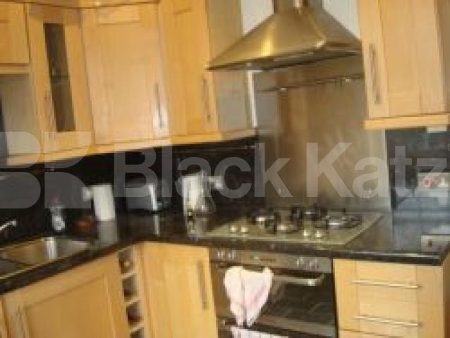 			Lovely New Instruction!!!, 2 Bedroom, 1 bath, 1 reception Flat			 Swinton Street, Kings cross