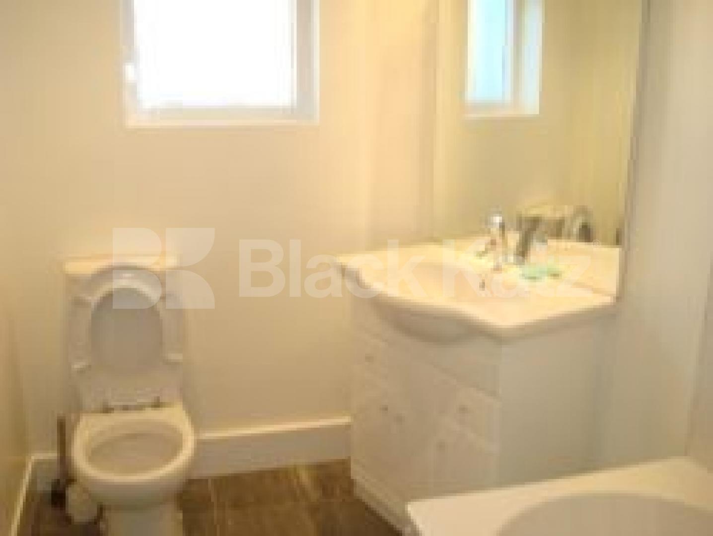 			2 Bedroom, 1 bath, 1 reception Flat			 Albany Road, STROUD GREEN