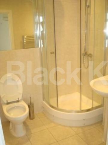 			2 Bedroom, 1 bath, 1 reception Flat			 Bryantwood road, Drayton park/Highbury