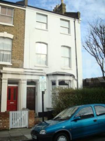 			2 Bedroom, 1 bath, 1 reception Flat			 Bryantwood road, Drayton park/Highbury